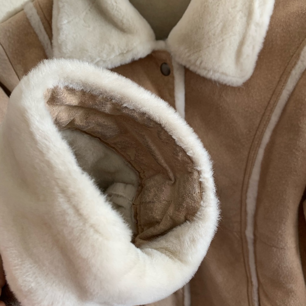 Donating Soon Wilson’s Leather Suede Jacket - Picture 9 of 11